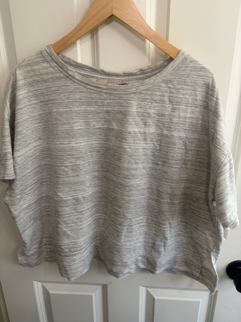 Great condition size L LOFT grey Heather Short-Sleeve Boxy dolman Tee. Comfy.
